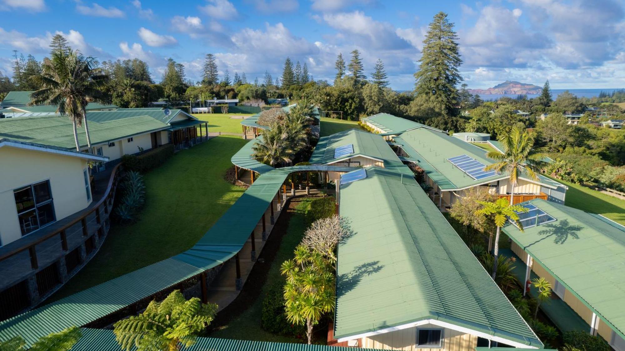 South Pacific Resort Hotel Burnt Pine Exteriér fotografie